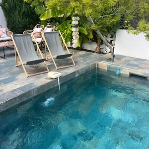 bord-de-mer-piscine.fr-provencehotel.com/